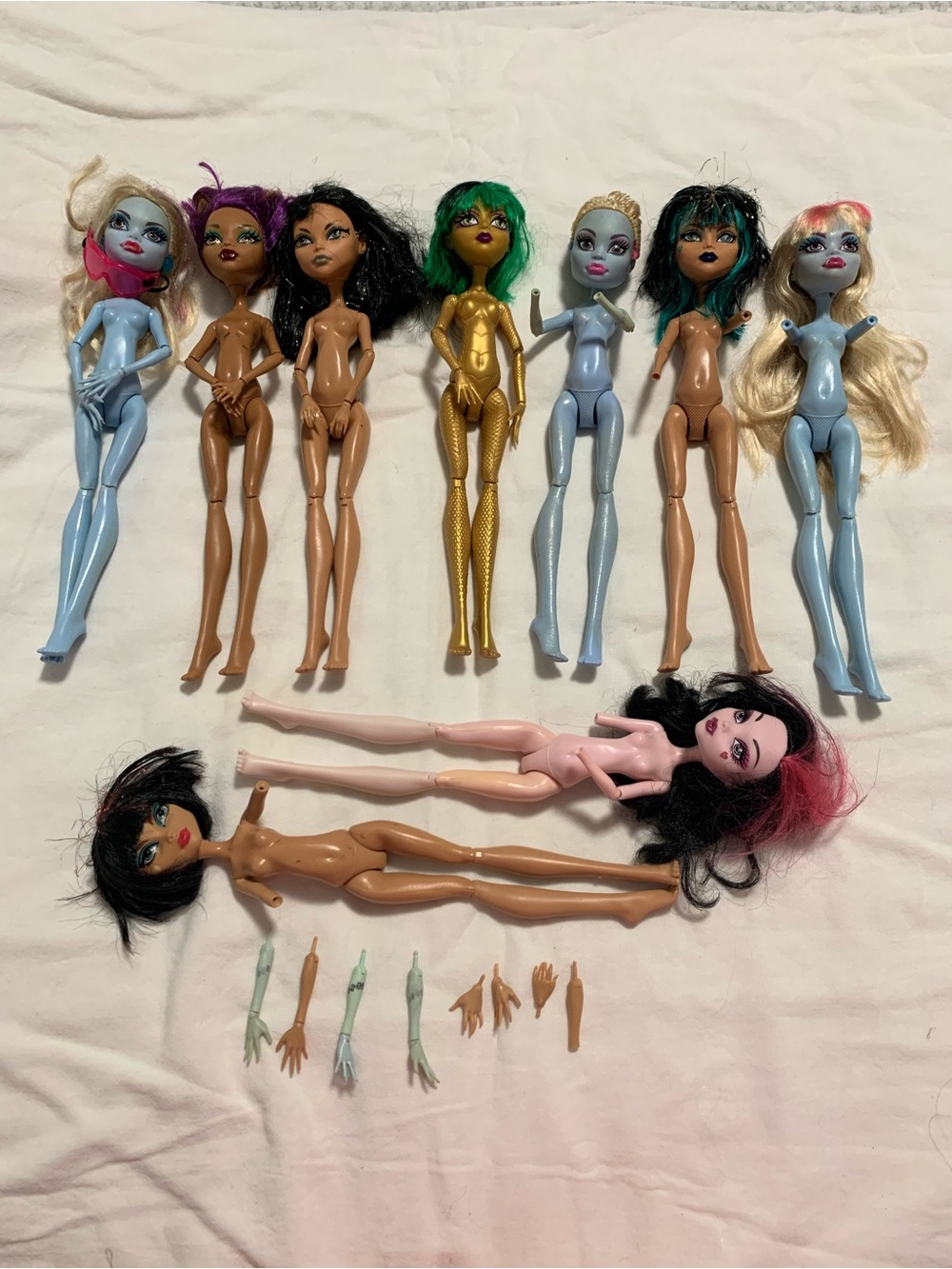 Monster High Dolls Lot